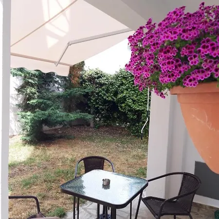 Fay's Apartament Hanioti